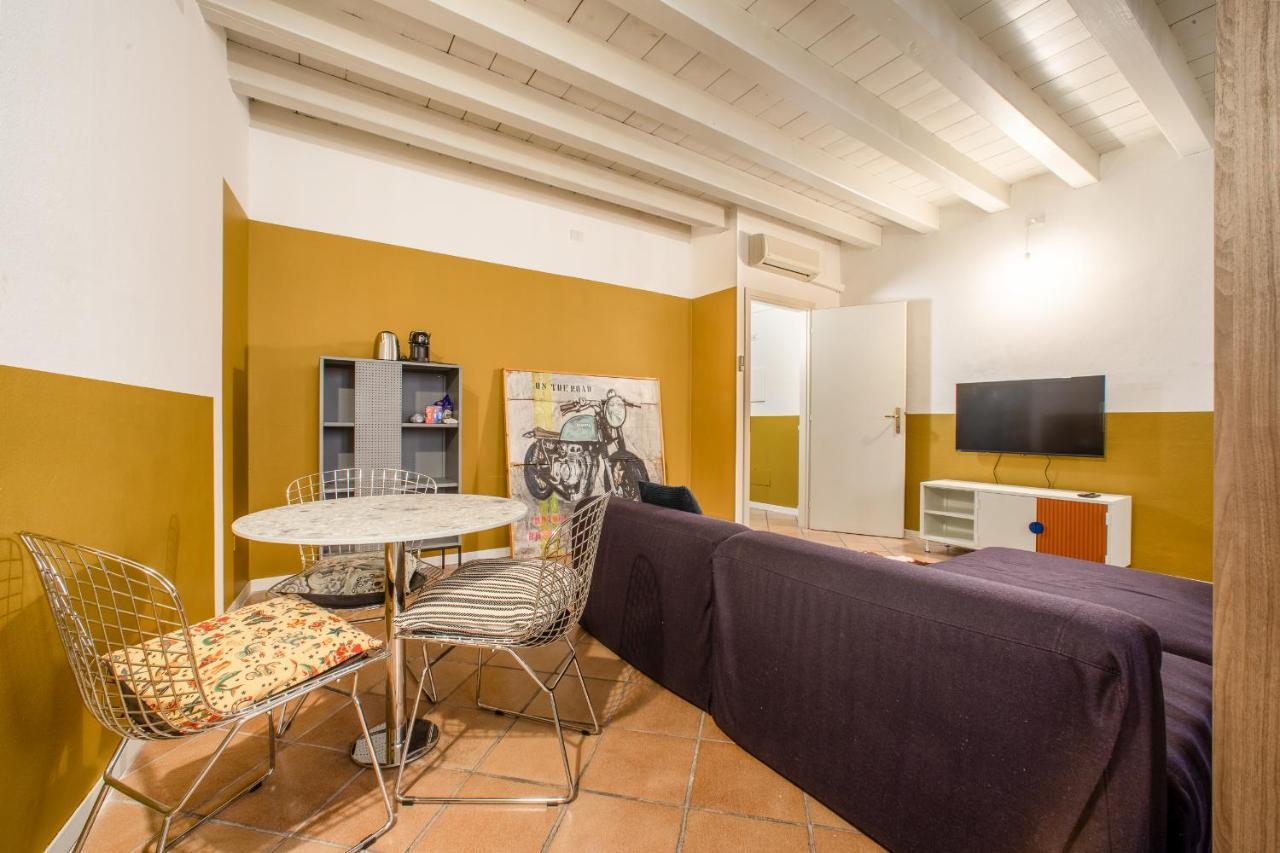 Arena, Center, Hospital - "The Yellow" Apartment Verona Exterior foto